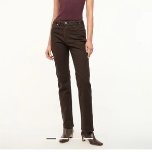 WRANGLER + STAUD THE EVERYDAY JEAN IN EARTH